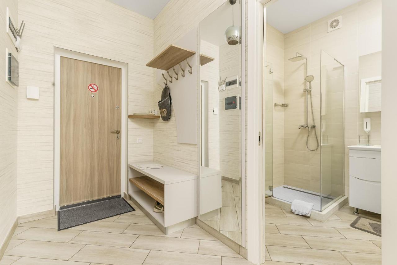 Gagarin Plaza 1-Bedroom Apartment Одесса Экстерьер фото